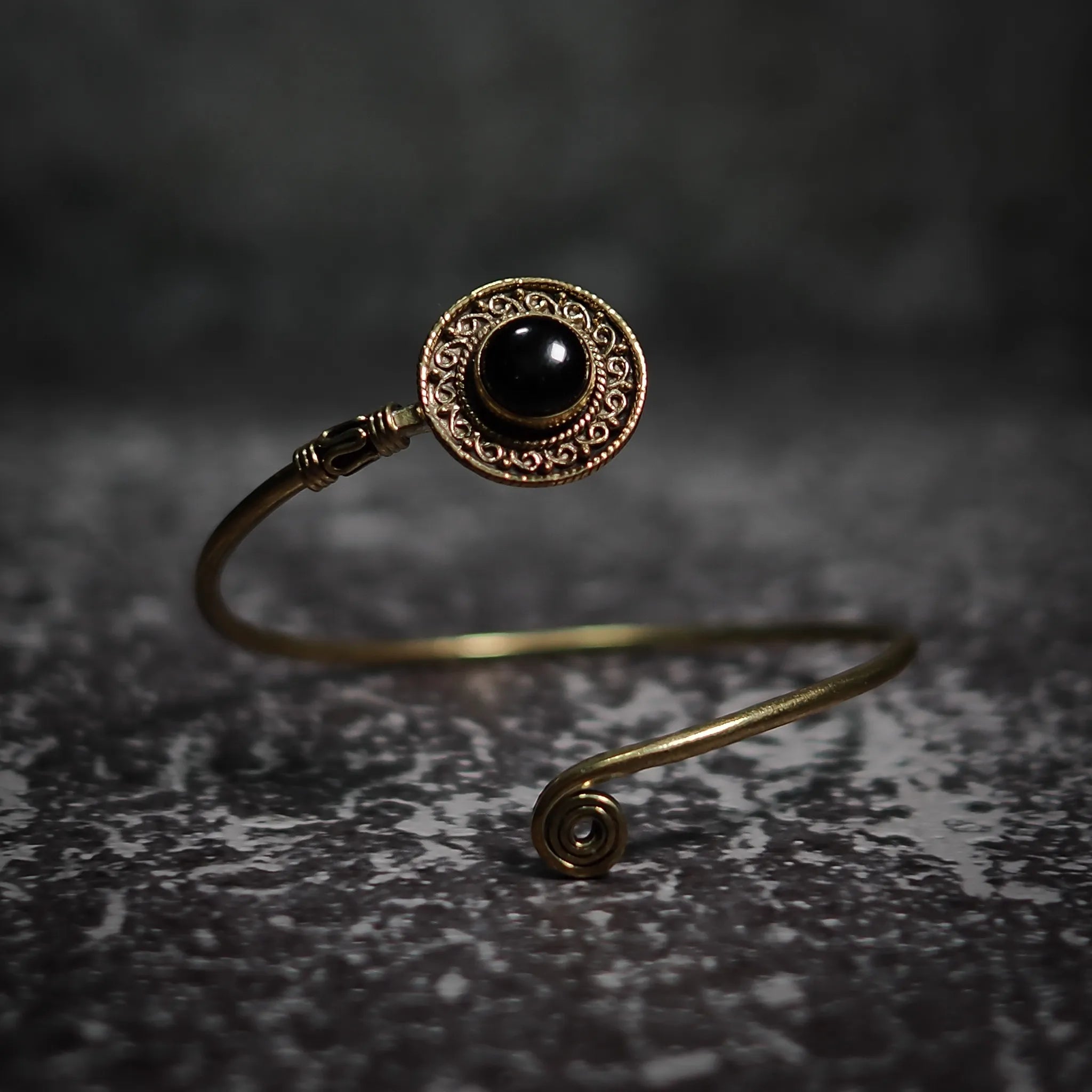 Bracelet with semi-precious stones