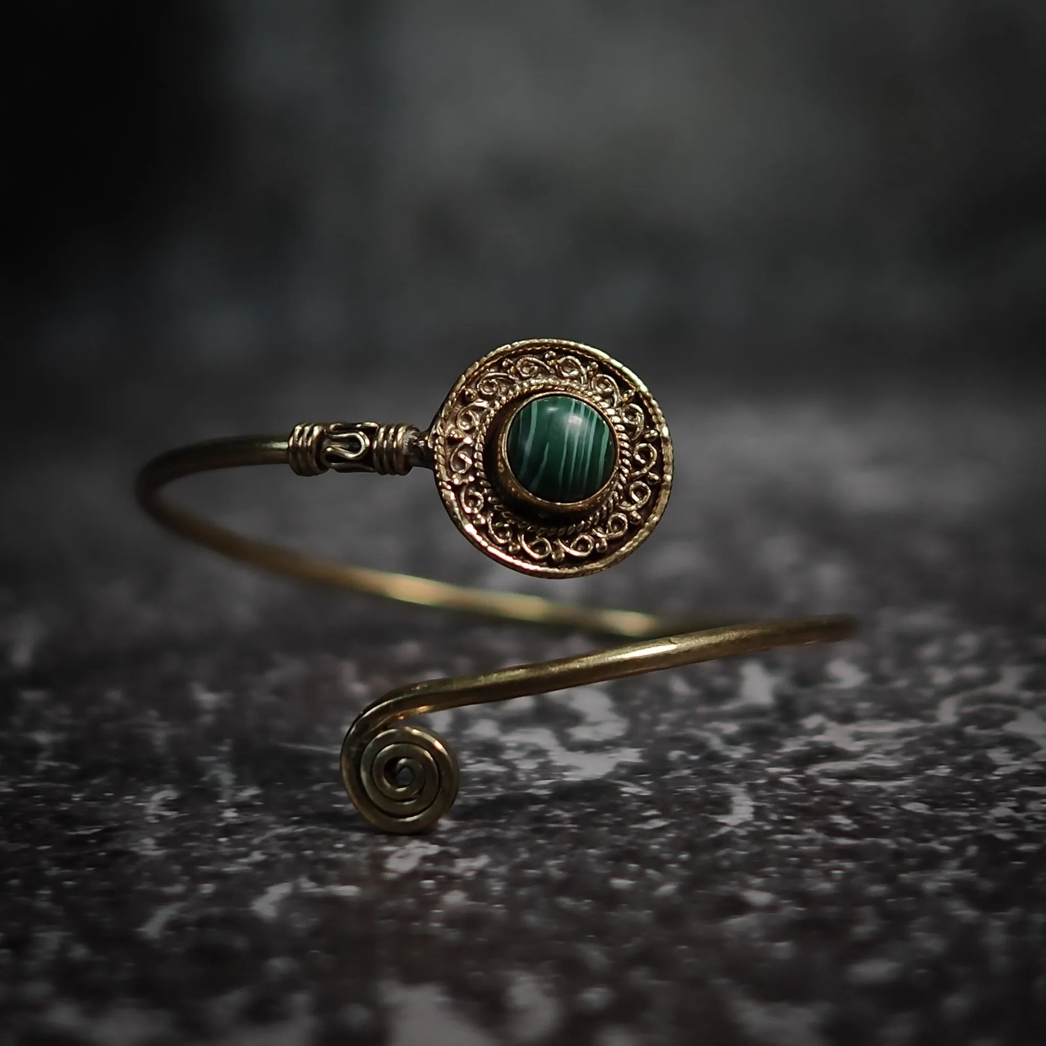 Bracelet with semi-precious stones
