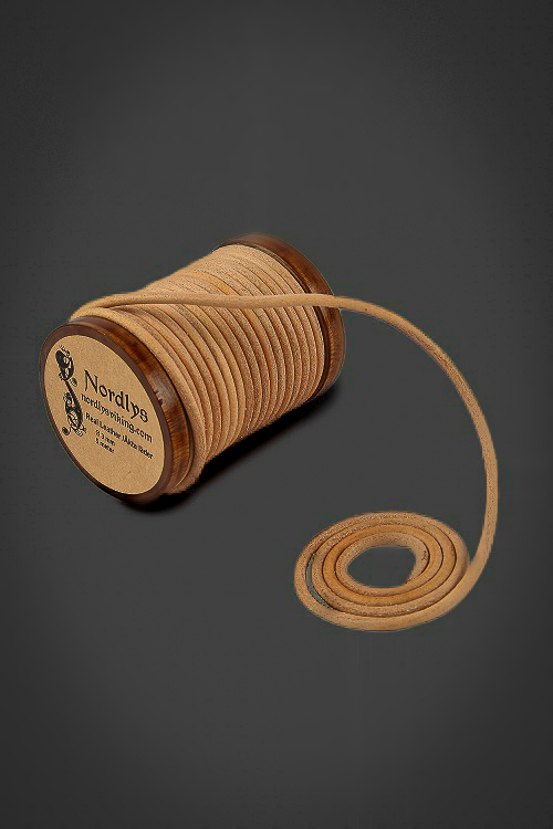 Läderband natur 20 meter, 2 mm