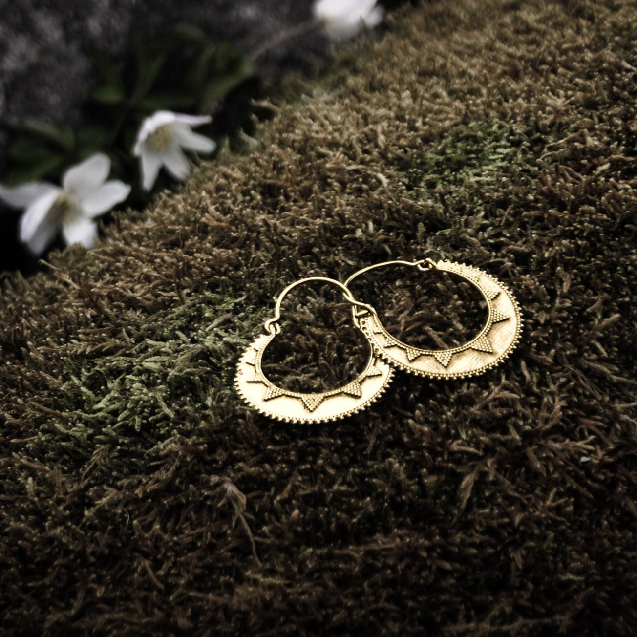 Moon symbol earrings (large)