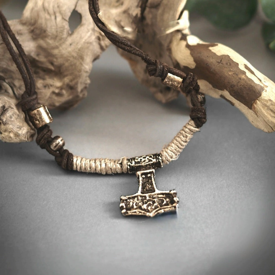 Halsband Mjölner Brons
