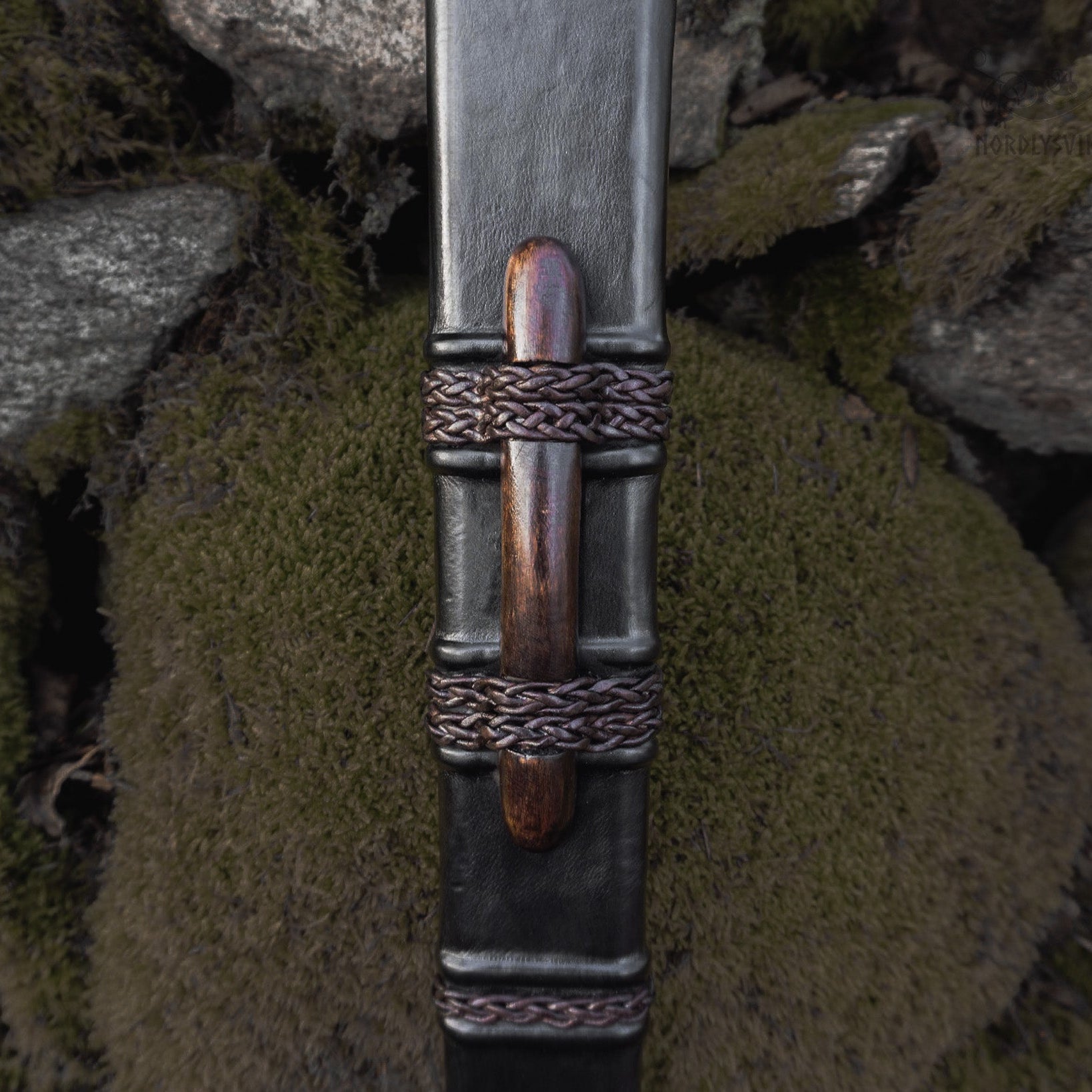 Svärdskida braid of glory