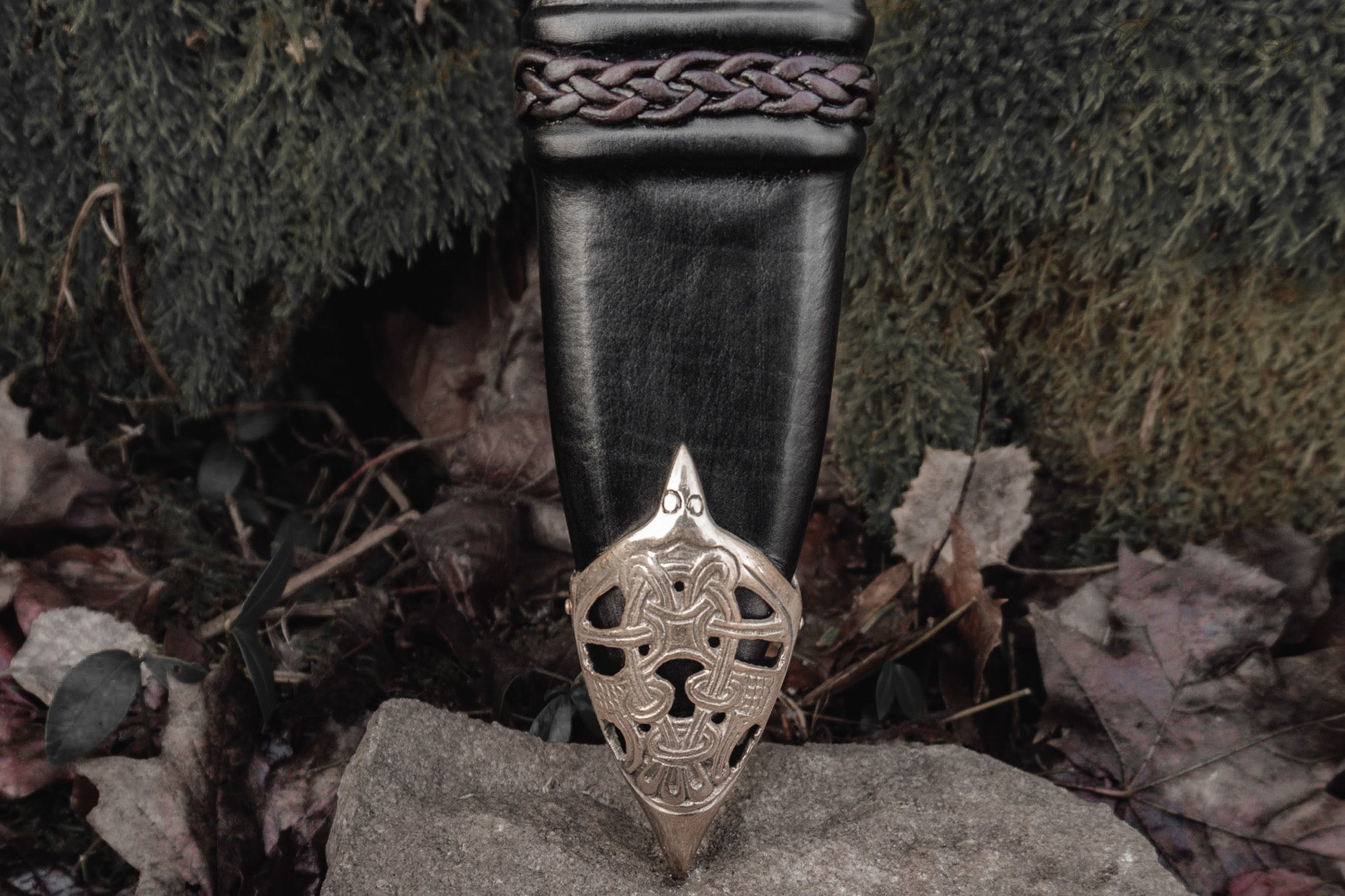 Svärdskida braid of glory