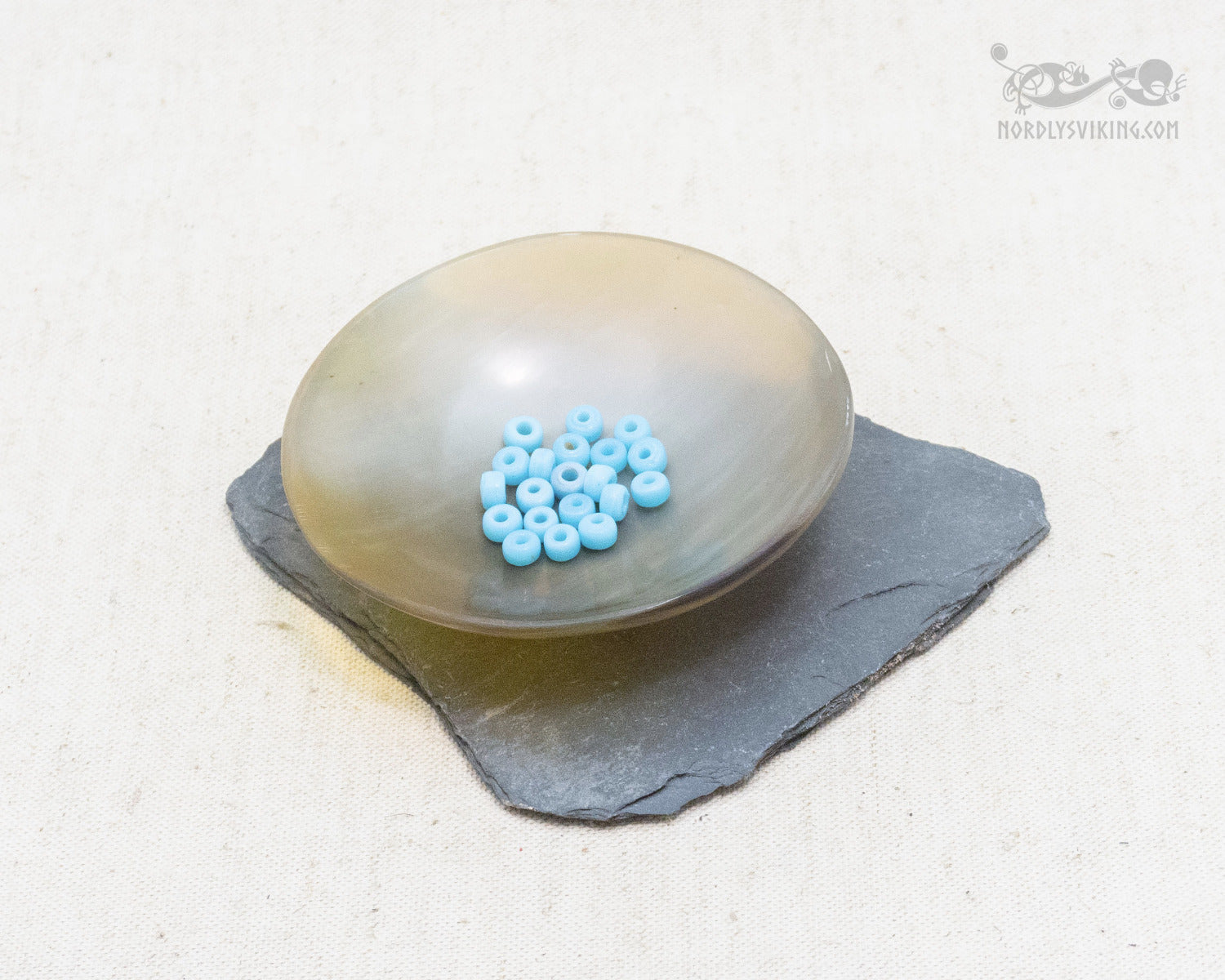 Små Ljusblå glaspärlor, 100 gram