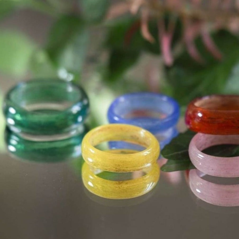 Glass rings mix size and colors