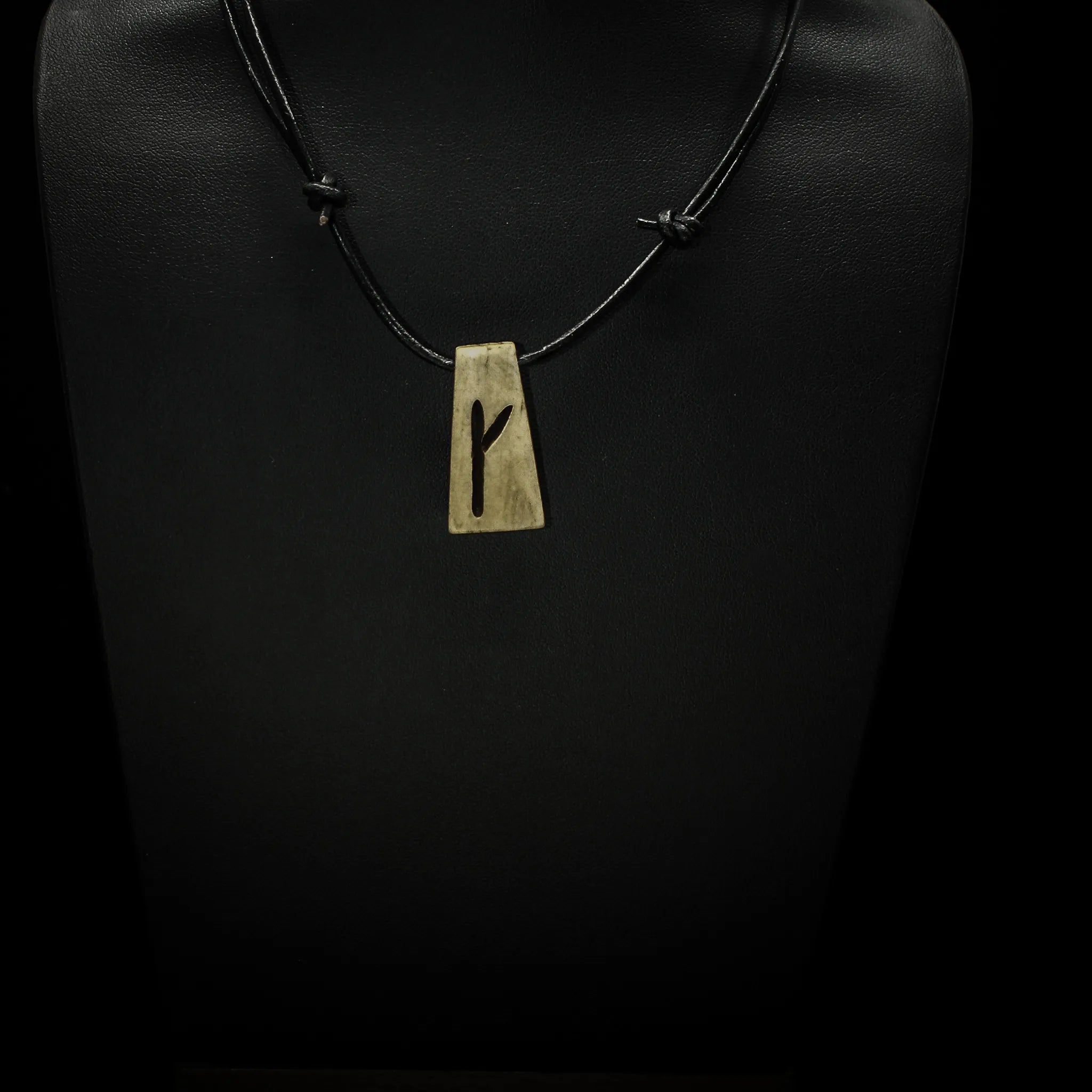 Runhalsband i ben