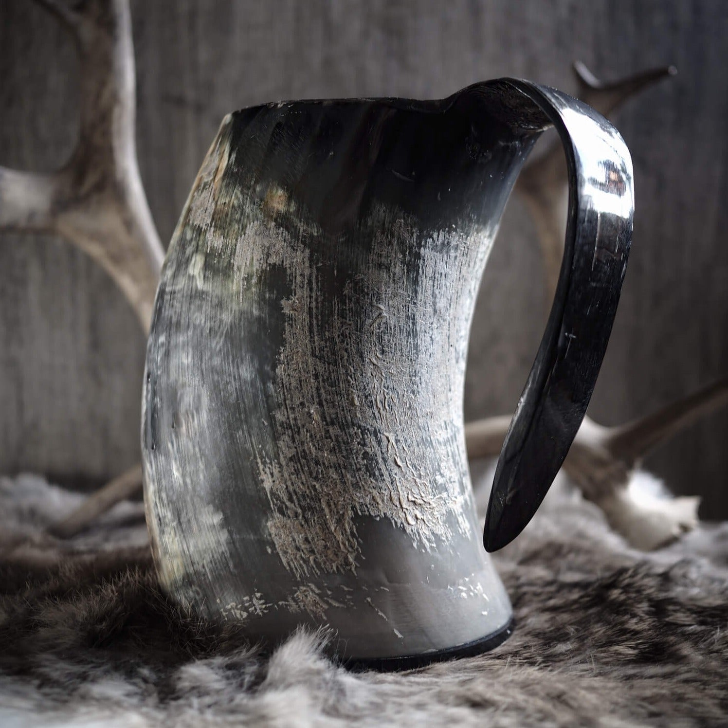 Polished horn mug (approx. 700ml)