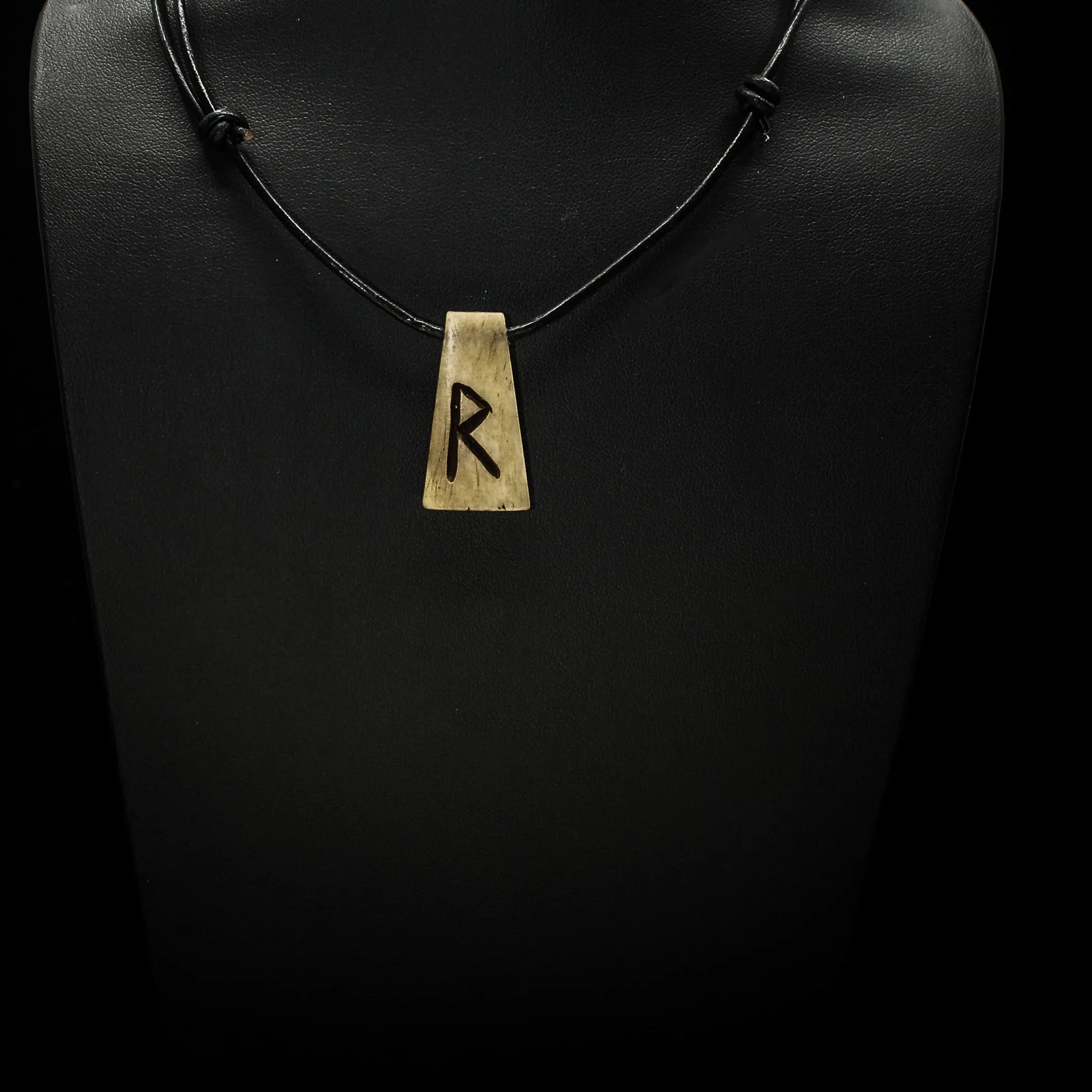 Runhalsband i ben