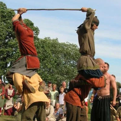 Bok med historiske leker,  1000 years of fun and games