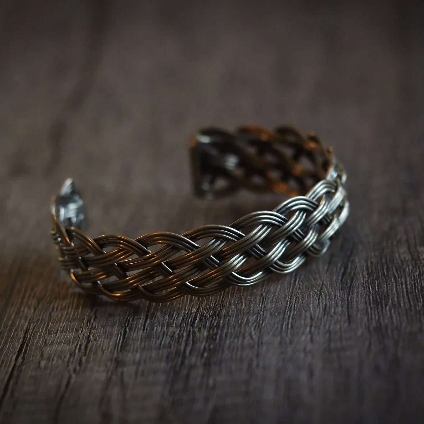 Flätat armband