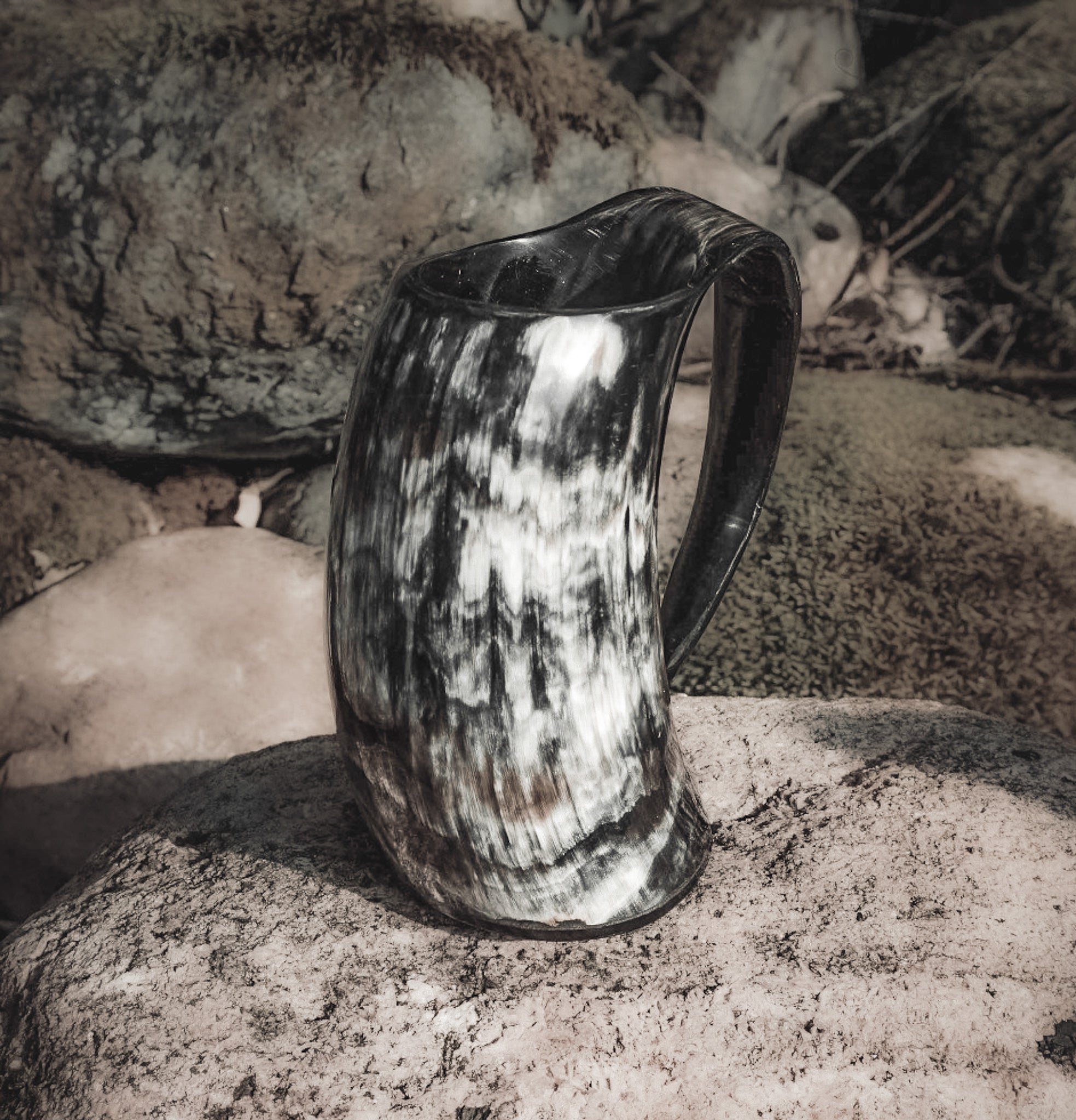 Large coffee mug in horn, 350 ml