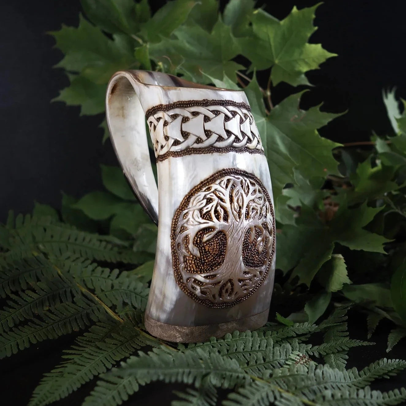 Hand-carved horn mug, Tree of Life 500-600 ml