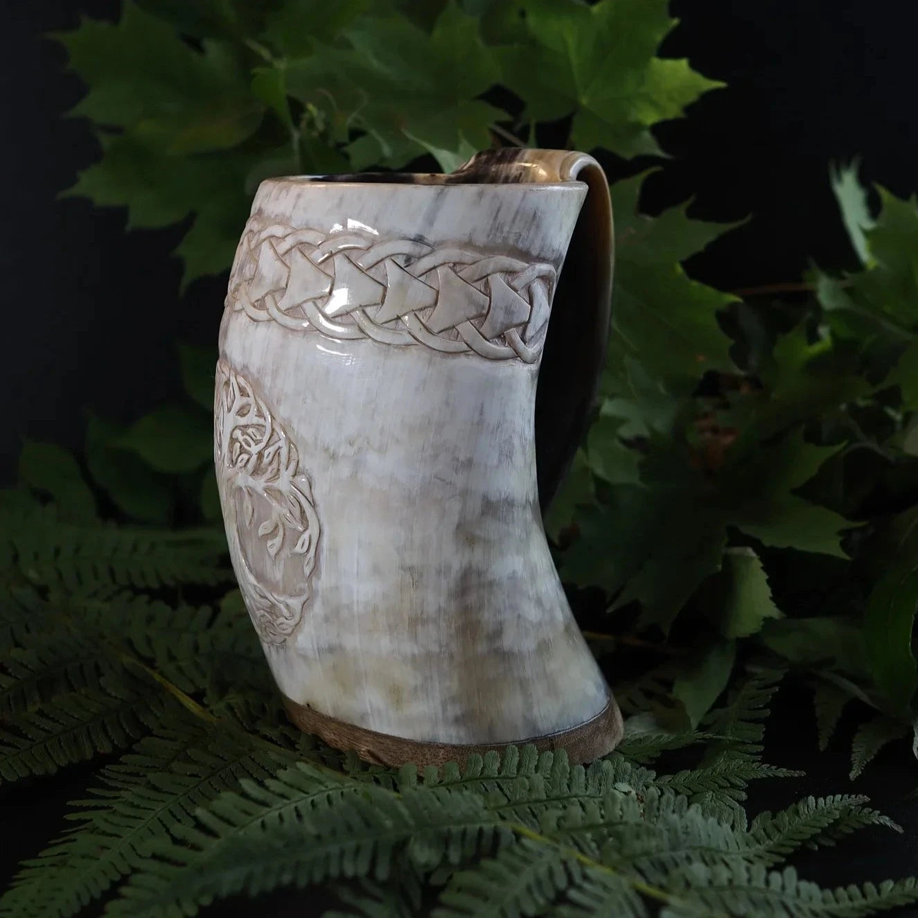Hand-carved horn mug, Tree of Life 500-600 ml