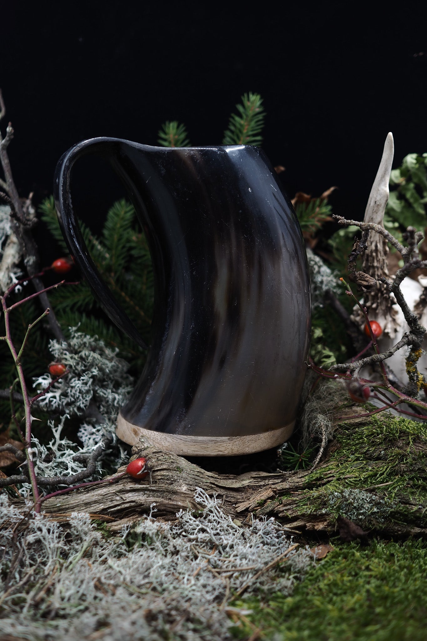 Polished horn mug (approx. 700ml)